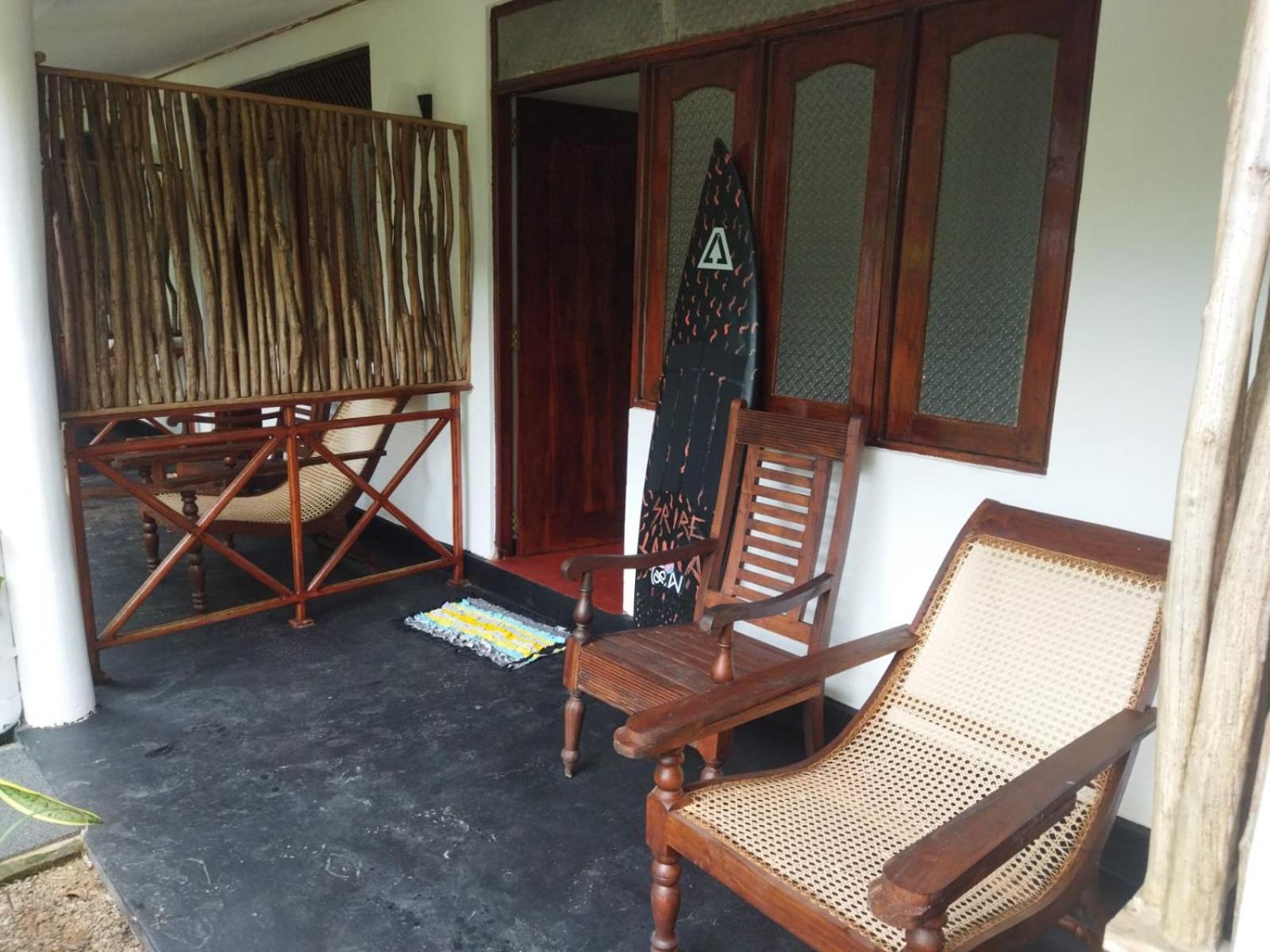 Lion Paradise Surf Beach Matara Exteriör bild